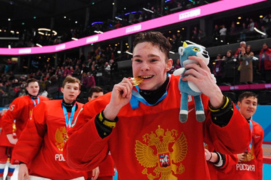 Лидер юниорской сборной России по хоккею отреагировал на запрет США на въезд