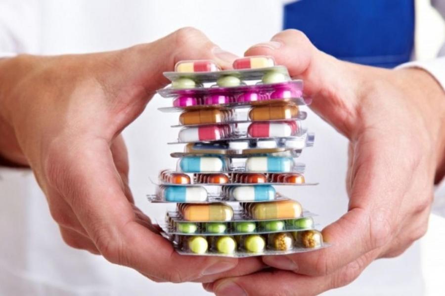 Праздник аптекаря: население Латвии употребляет все больше лекарств