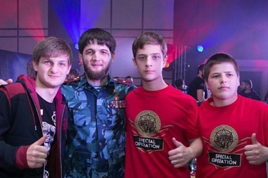 В сети высмеяли сына Кадырова после победы в боксерском поединке