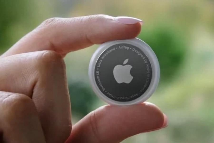 Apple представила AirTag - брелок, который поможет находить потерянные вещи