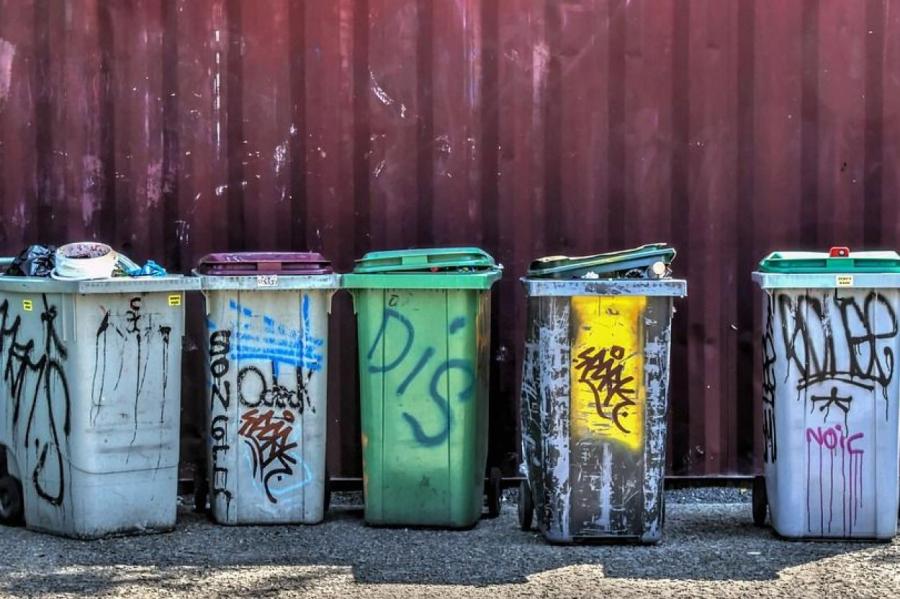 Рижан призывают сообщать самоуправлению о проблемах с сортировкой мусора