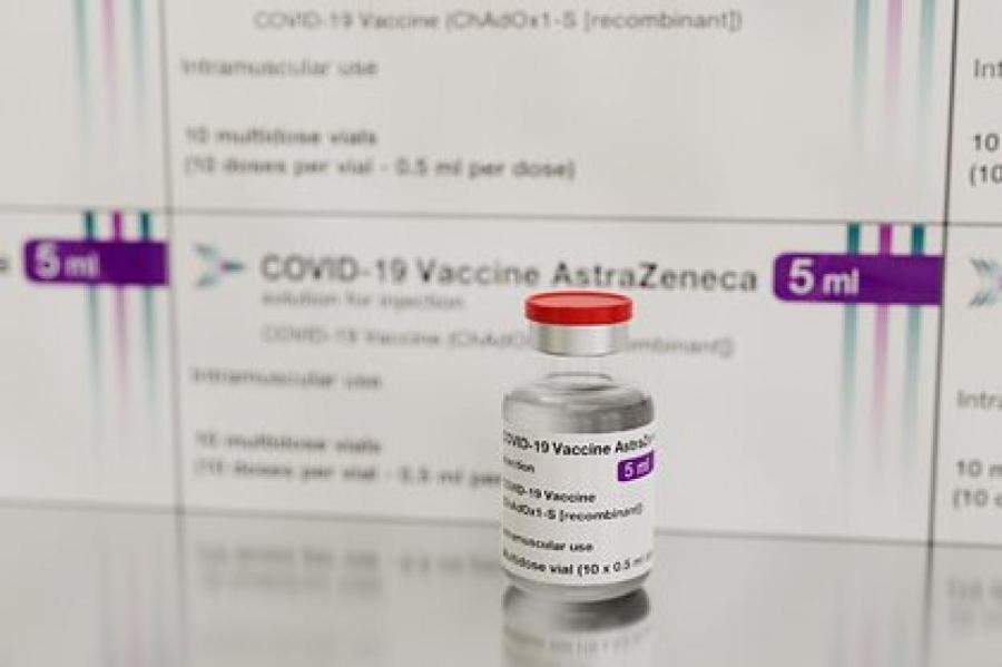 В Британии удвоилось число пациентов с тромбами после прививки AstraZeneca