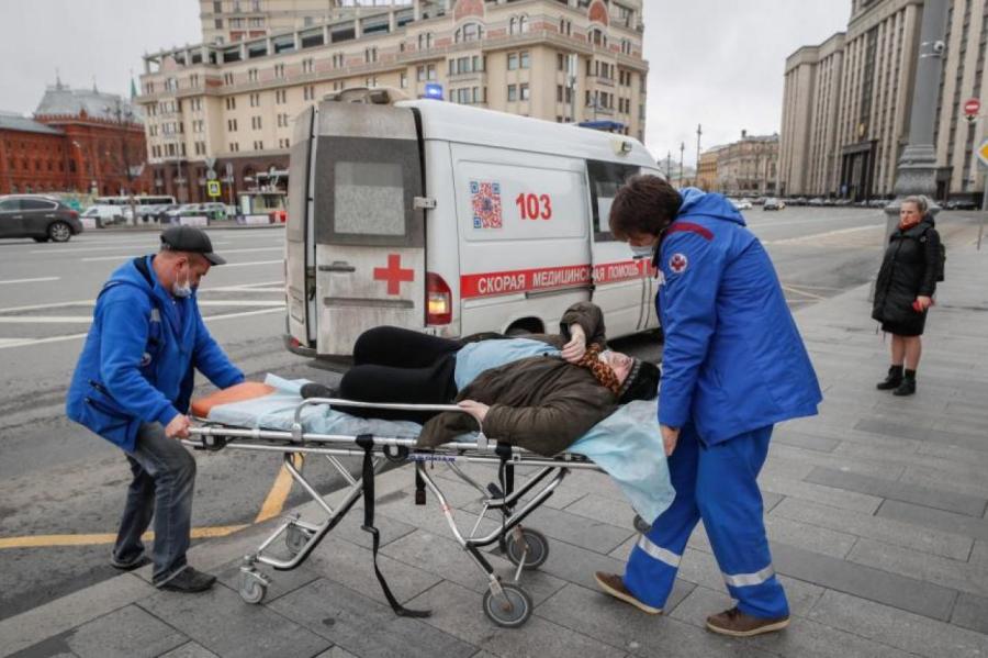 Смертность в Москве в марте на 28% превысила показатель 2020 года