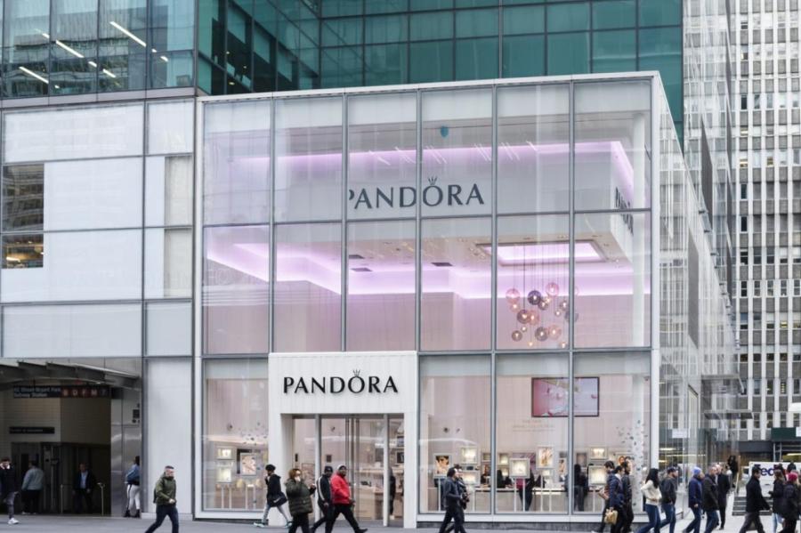 Акции Pandora выросли на 9% после отказа от натуральных алмазов