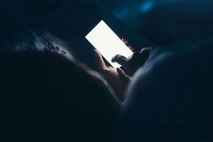 Исследование: «ночной режим» в смартфонах не влияет на качество сна