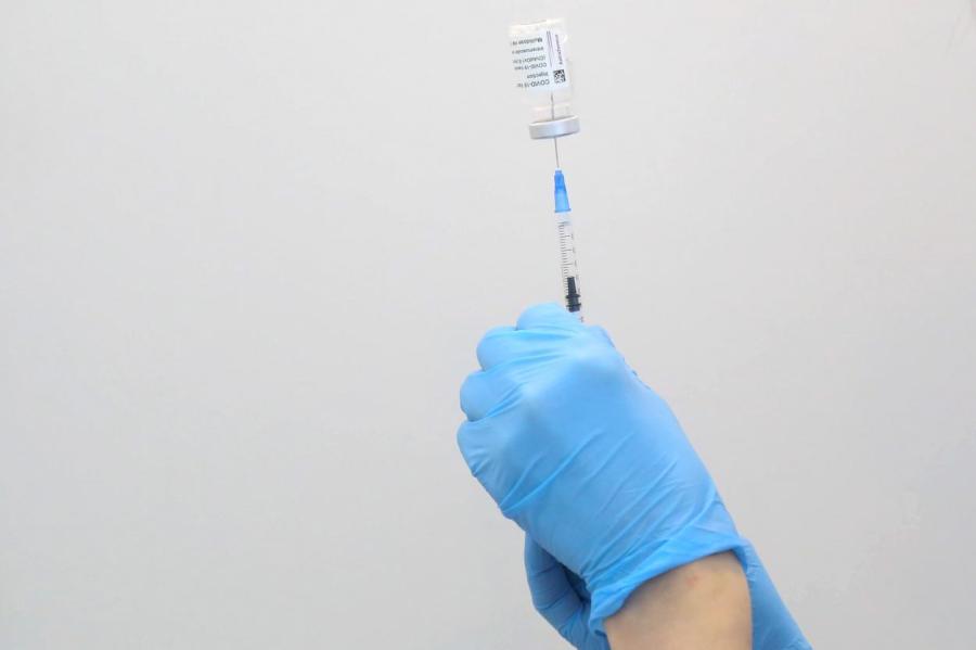 Вакцинацию от Covid-19 завершили более 83 тысяч человек