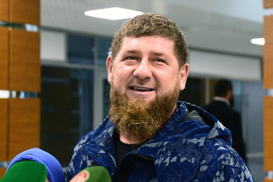 Кадыров упрекнул Нурмагомедова в выступлении без флага России