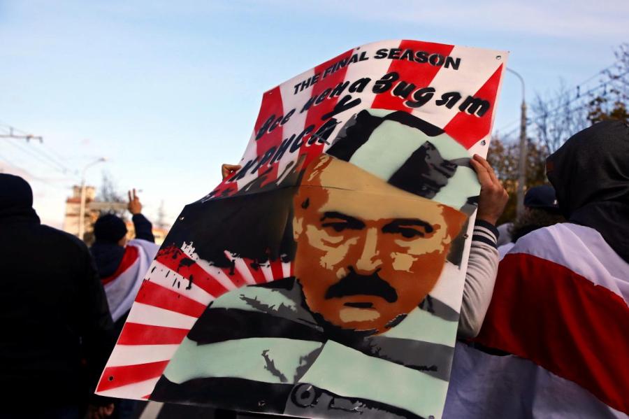 Лукашенко просят в Гаагу: против президента Беларуси подан иск