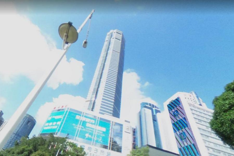 Власти Китая потребовали расследовать причины наклона 355-метрового небоскреба