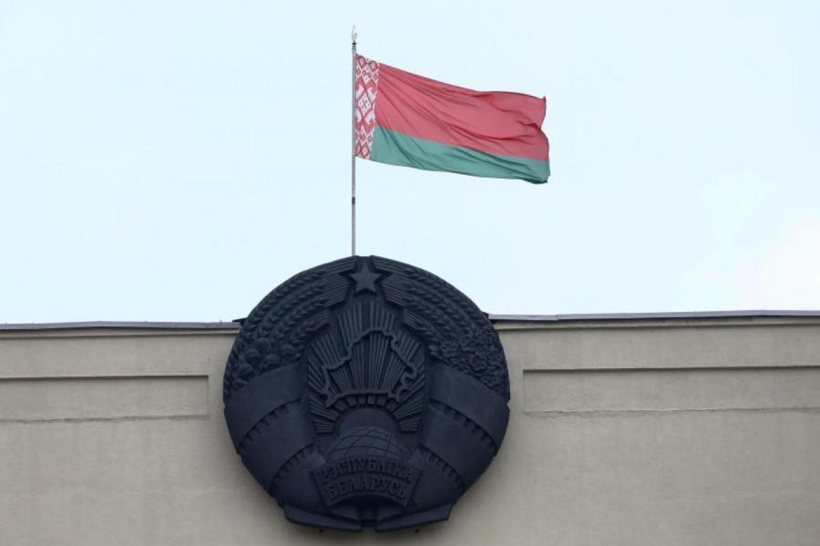 Белорусским авиакомпаниям запретят летать в небе Латвии