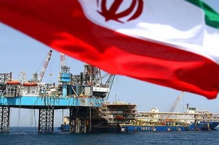 Иран впервые с ноября 1991 года экспортировал нефть в США