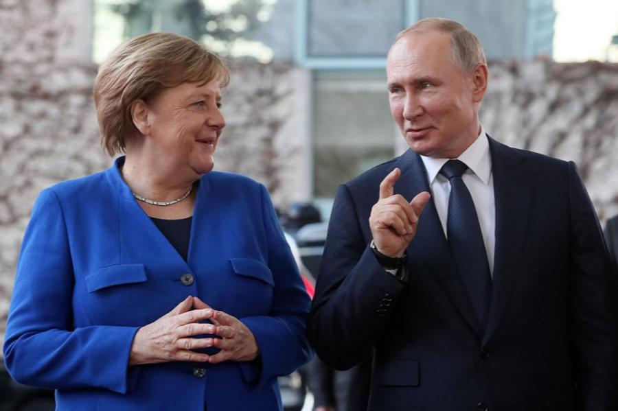 Путин заявил, что будет скучать по Меркель. Как по коллеге