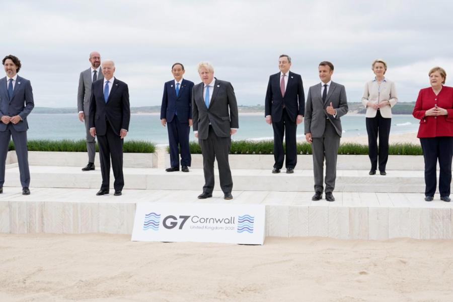 Страны G7 выступили за стабильные отношения с Россией