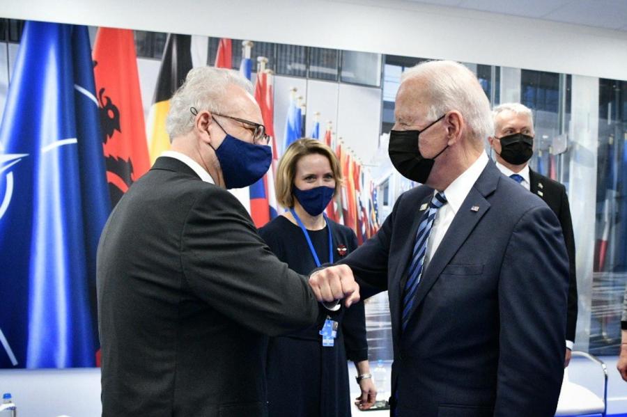Появились снимки со встречи Левитса и президента США Байдена (ФОТО)