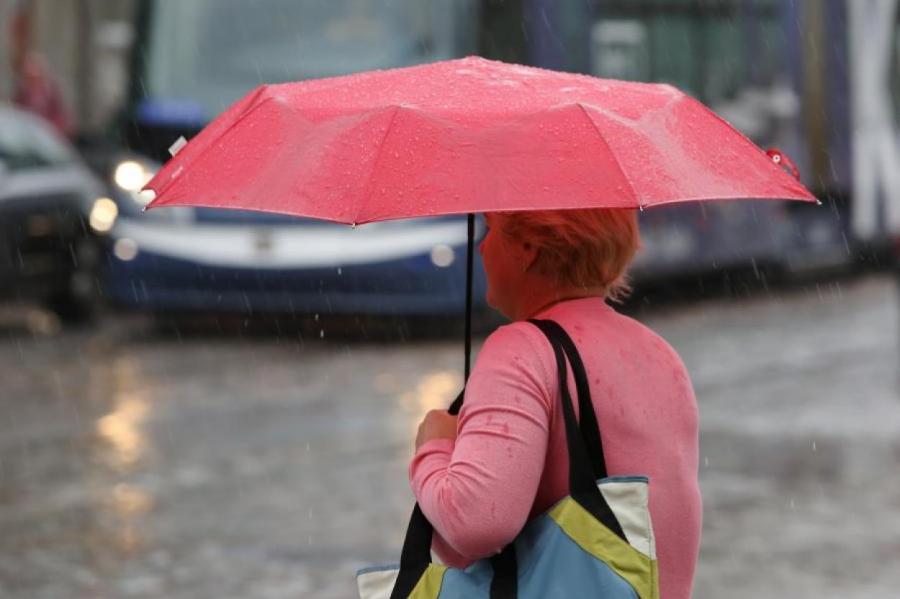 Синоптики обещают жару и во вторник, но кое-где пройдут дожди