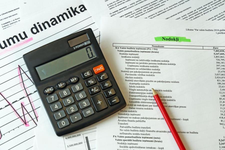 Предупреждают: с 1 июля в Латвии существенно повышают ряд налогов. Будьте готовы