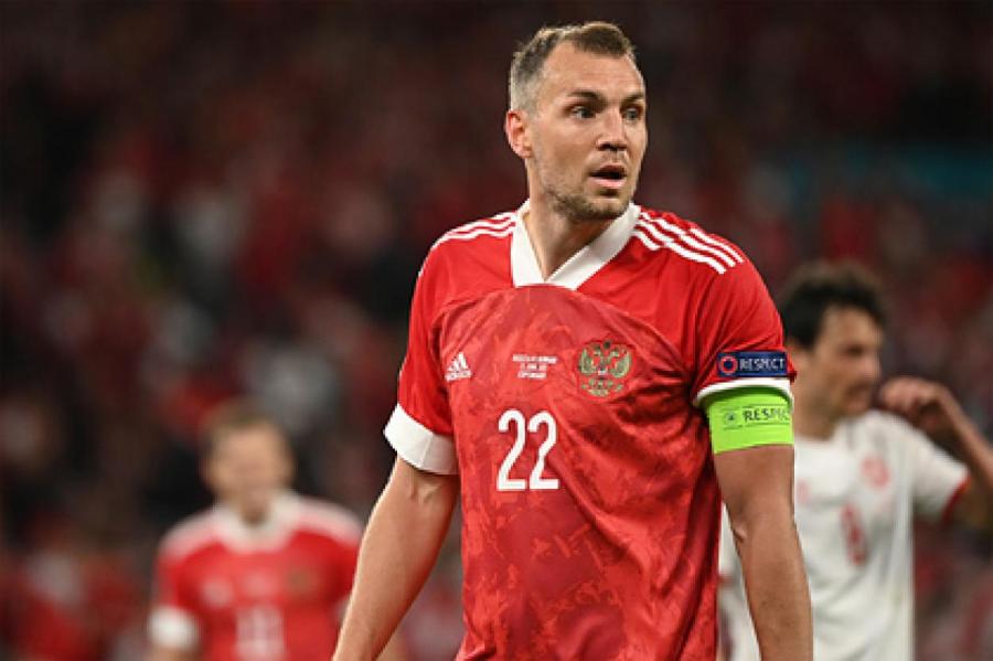 Дзюба объяснил разгромное поражение сборной России от Дании на Евро