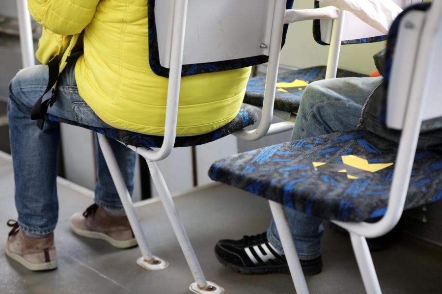 Когда уберут «крестики» в общественном транспорте Риги?