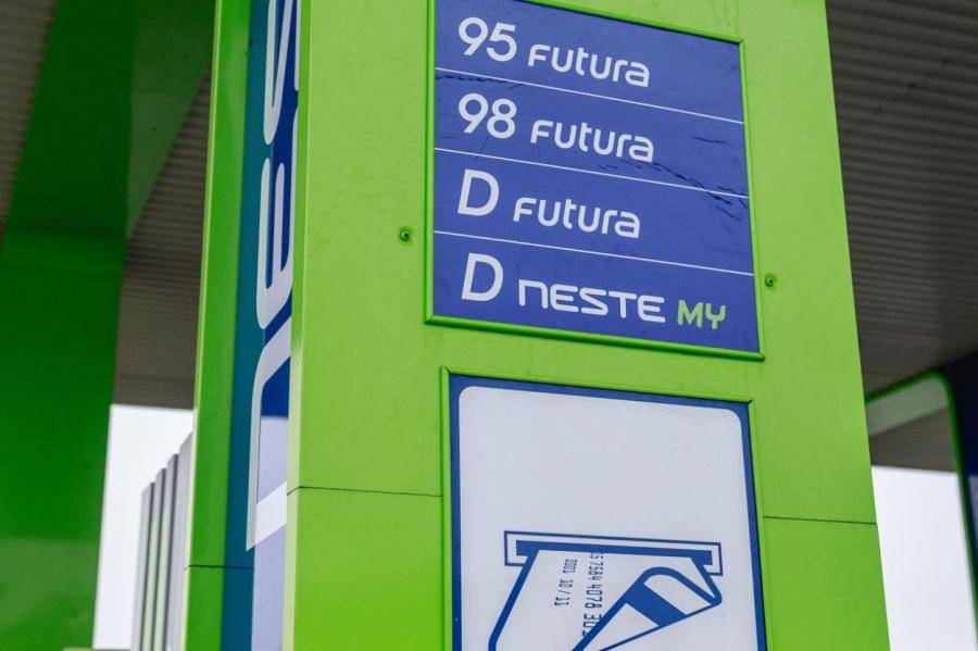 Эстонский топливный союз: в Латвии топливо дешевле, но эстонцы-то богаче