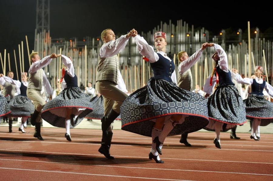 На следующей неделе в Латвии стартует э-праздник песни и танца