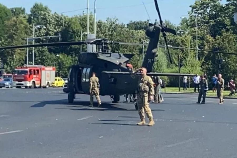 В центре столицы Румынии совершил аварийную посадку боевой вертолет США (ВИДЕО)