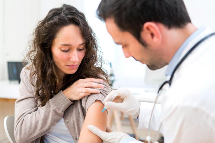 Как правительство Кариньша пытается обосновать обязательную вакцинацию