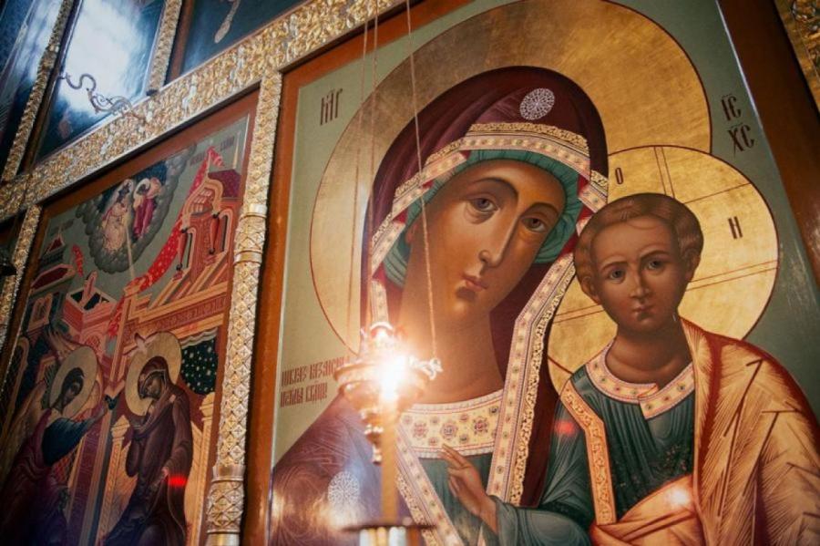 Вера: Сегодня - день обретения чудотворной иконы Казанской Божьей Матери