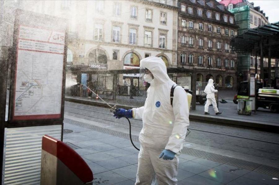Власти Франции объявили о четвертой волне коронавируса