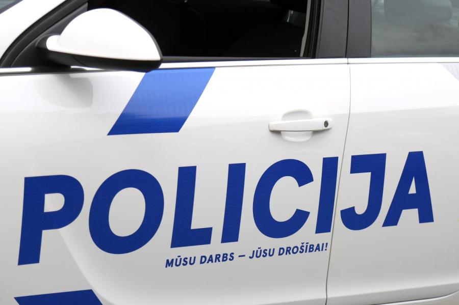 Полицейского будут судить за вымогательство и получение 200 евро от автоводителя