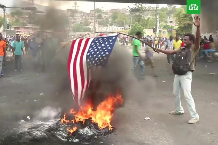 В Гаити отменили прощание с убитым президентом из-за массовых беспорядков