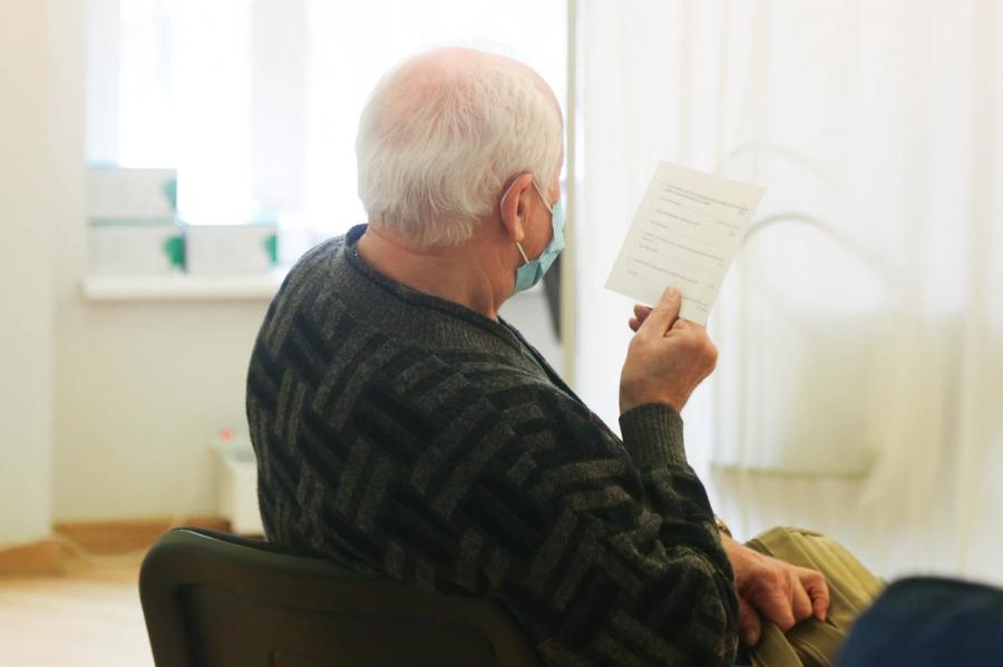 Федерация пенсионеров знает, как повысить темп вакцинации среди пожилых людей