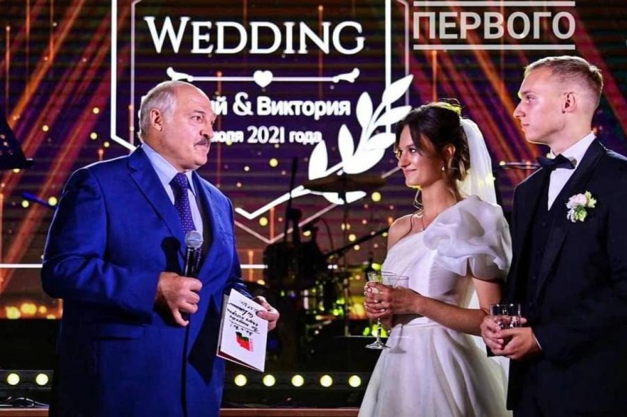 Дед рад и ждет правнуков: старшая внучка Лукашенко вышла замуж