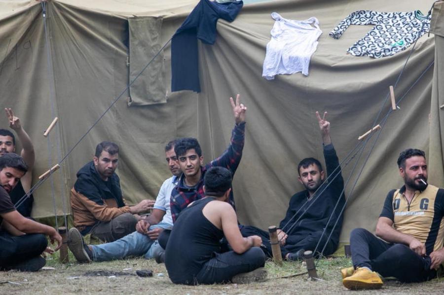 Пабрикс: палатки ставить нельзя, мигранты подумают, что их тут ждут