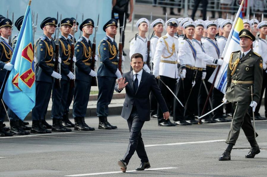 Украинский оркестр сфальшивил при исполнении гимна Евросоюза в Киеве (ВИДЕО)