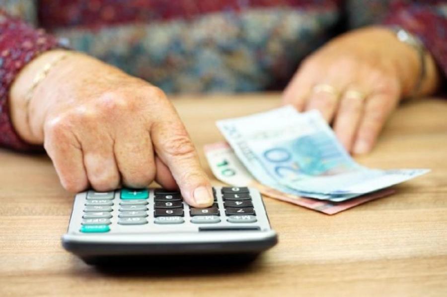 Заслуженная пенсия в Латвии: 100 или 1500 евро? И как ее увеличить?