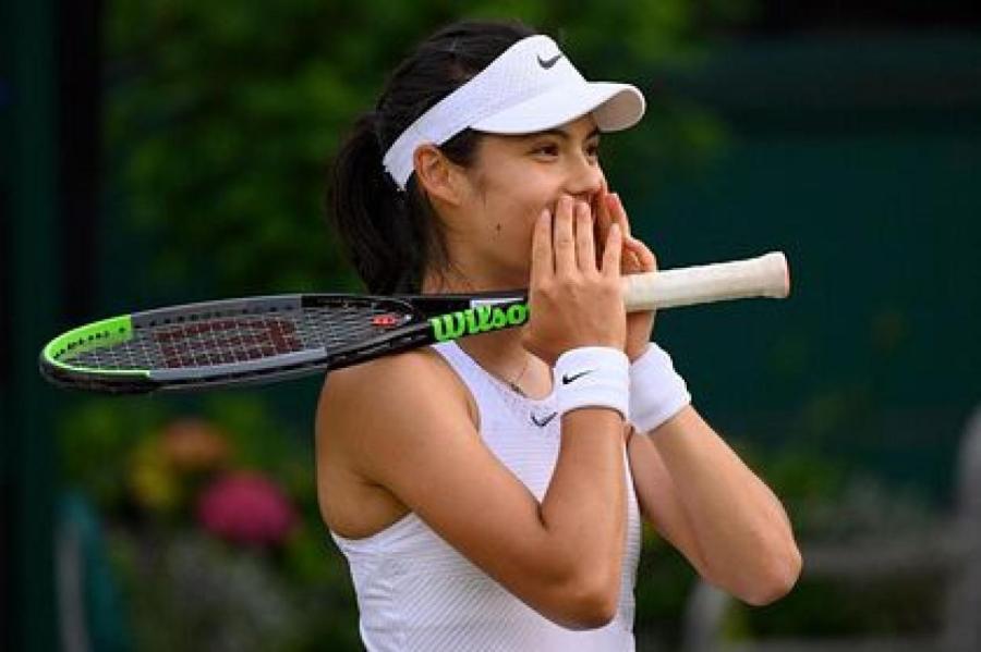 18-летняя теннисистка набрала сотни тысяч подписчиков в Instagram