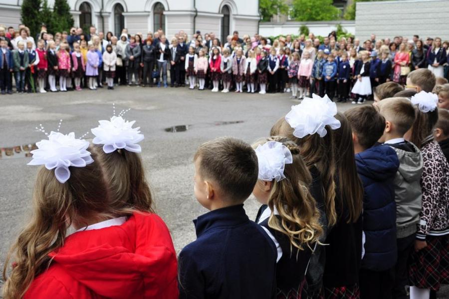 Министр Павлютс считает, что наладить нормальное тестирование школьников нельзя