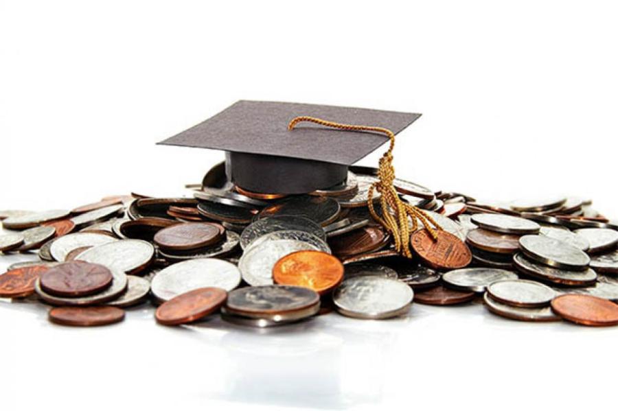 Минимальные студенческие стипендии в Латвии увеличатся до 200 евро