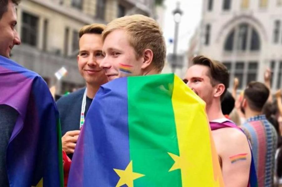 Европарламент осудил дискриминацию ЛГБТ-людей в странах Евросоюза