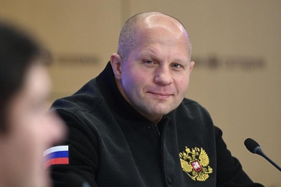 Федор Емельяненко отреагировал на критику ринг-герлз Нурмагомедовым