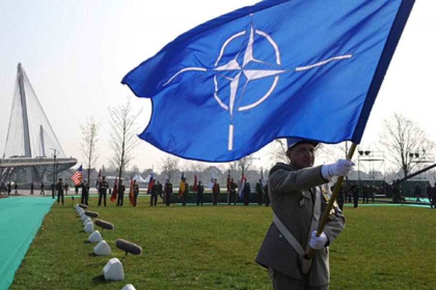 В Германии предрекли выход Франции из НАТО