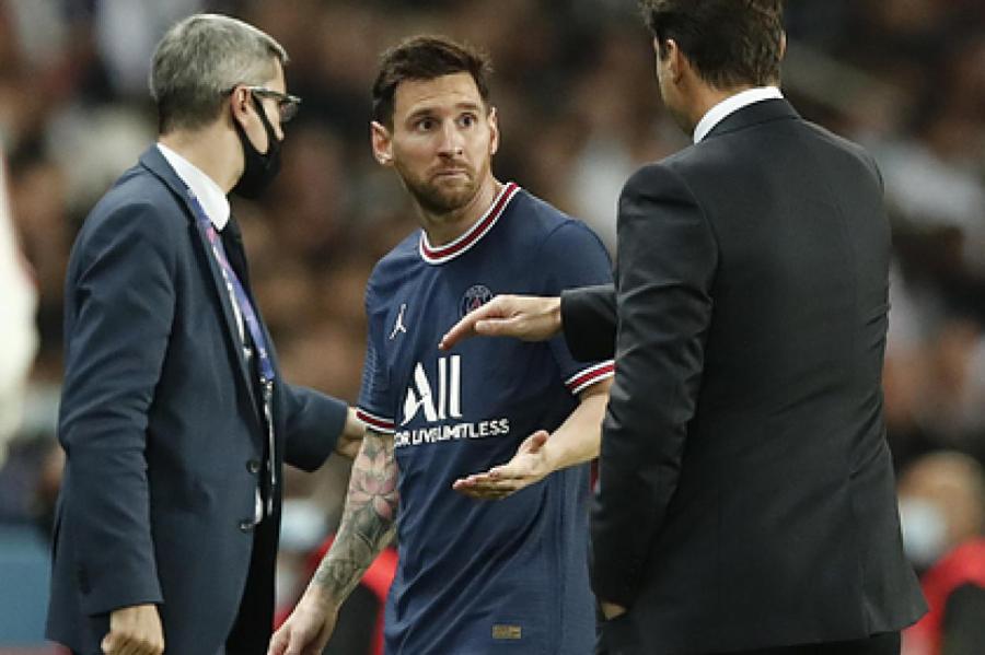 Месси отказался пожать руку тренеру ПСЖ после замены в матче чемпионата Франции