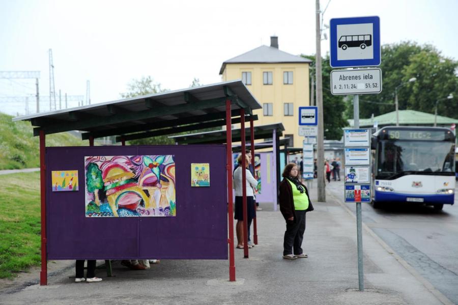 Рижане проголосовали за новый формат остановок общественного транспорта
