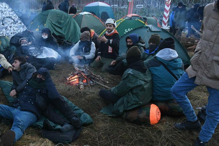 Онлайн репортаж из лагеря мигрантов на белорусско-польской границе