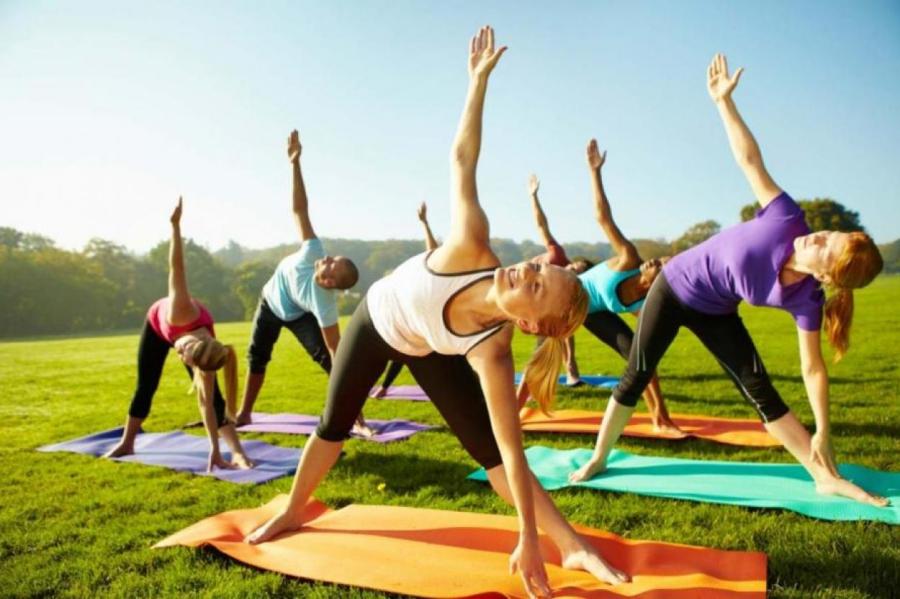 В России издали листовки об опасности йоги и тренингов личностного роста