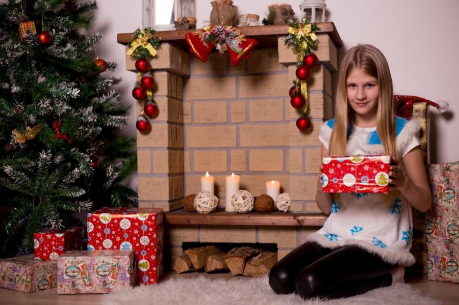 Названы пять самых желанных подарков школьников на Новый год