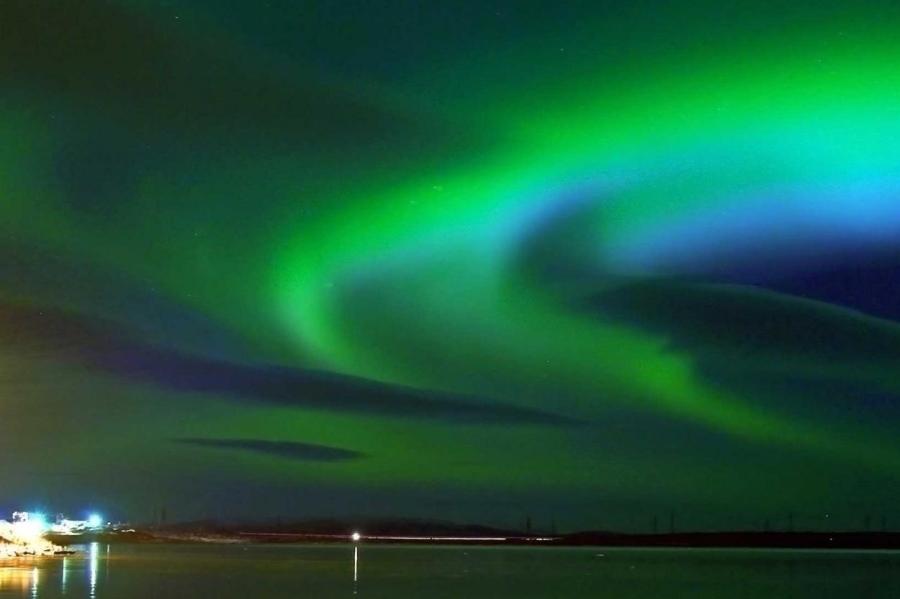 «Неужели это знак»: в небе над Латвией заметили редчайшее природное явление