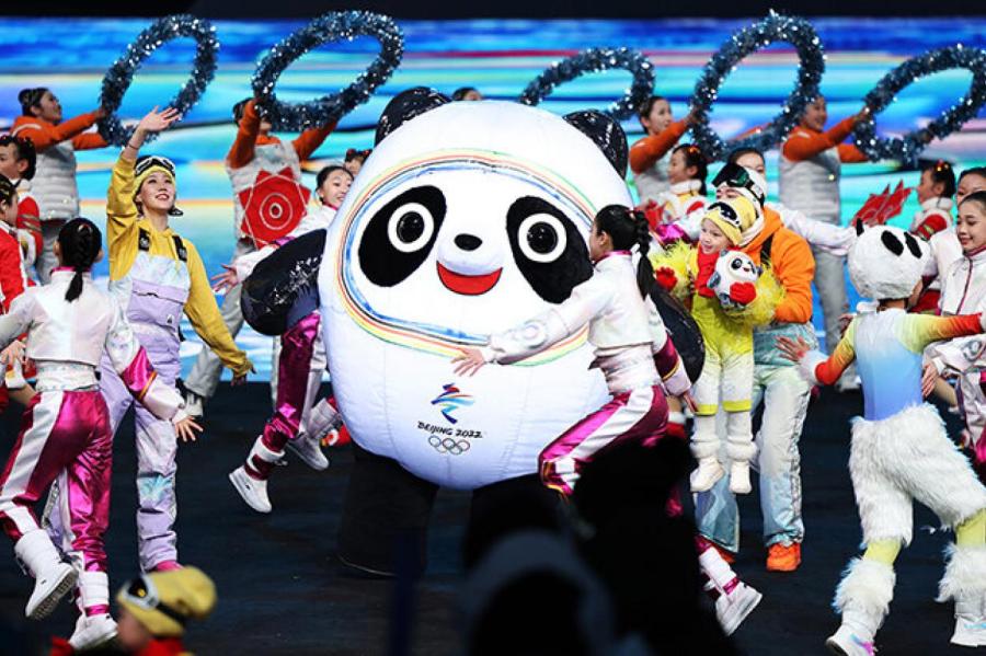 Звезда Олимпиады: очаровательная и дефицитная панда Бин Дунь Дунь