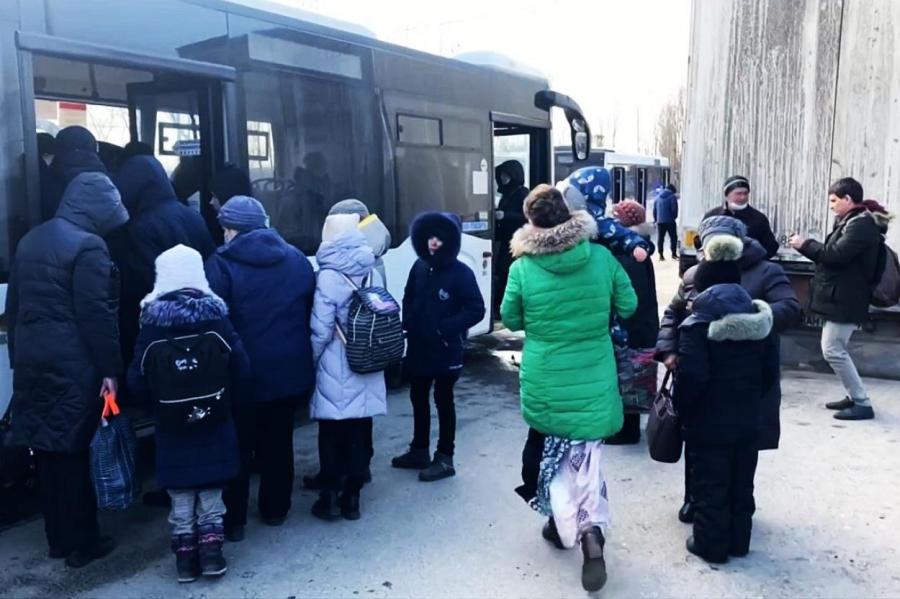 «Мы поверили, приехали - а дальше что?» Что происходит с беженцами из Донбасса