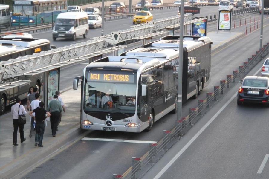 В Ригу едет метробус: цена билета для горбюджета — десятки миллионов евро